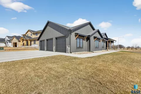 Exterior - 2400 N Reichelt Cir, Tea, SD 57064 photo 2 of 7