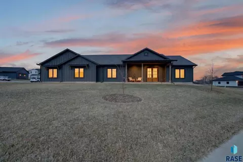 Exterior - 2400 N Reichelt Cir, Tea, SD 57064 photo 1 of 7