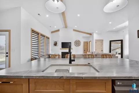 Kitchen - 2400 N Reichelt Cir, Tea, SD 57064 photo 4 of 5