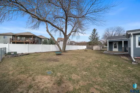 913 S Tracy Dr, Brandon, SD 57005 photo 47