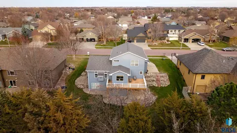 1709 S Parkview Blvd, Brandon, SD 57005 photo 4