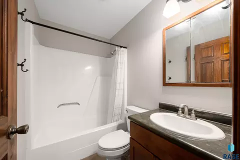 5901 W 58th St, Sioux Falls, SD 57106 photo 34