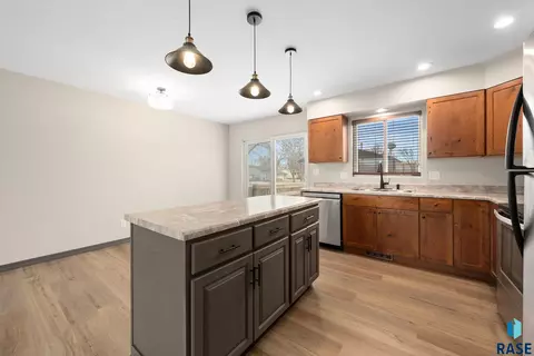 5901 W 58th St, Sioux Falls, SD 57106 photo 16