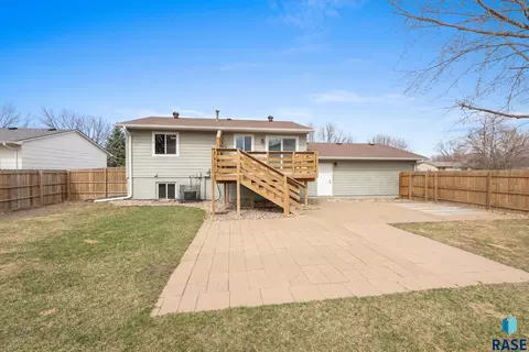 5901 W 58th St, Sioux Falls, SD 57106 photo 8