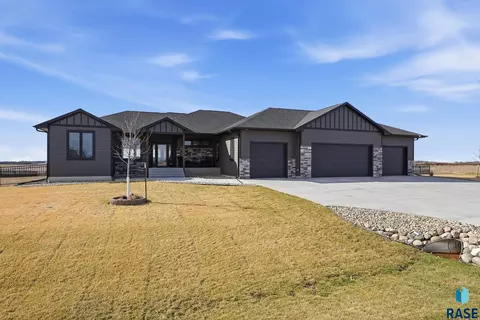 47967 Meadowlark St, Harrisburg, SD 57032
