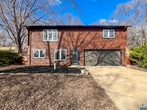 6209 N Western Ave, Sioux Falls, SD 57107