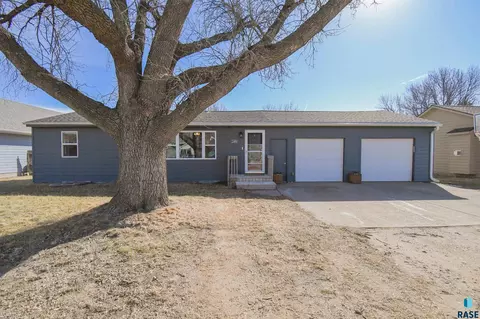 25804 Church Ave, Renner, SD 57055