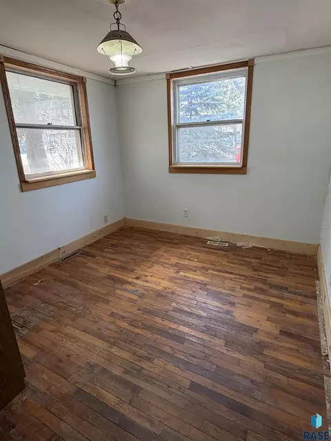 2108 E 30th St N, Sioux Falls, SD 57104 photo 9