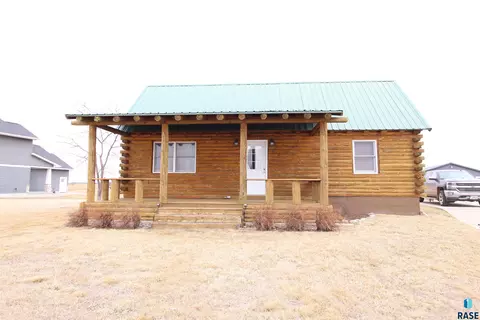 21251 Vantage Point Rd, Lake Preston, SD 57249