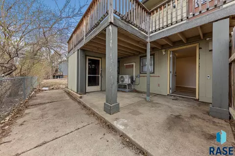 Exterior - 2415 E Franklin St, Pierre, SD 57501 photo 1 of 2