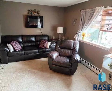 3600 S Gateway Blvd #103, Sioux Falls, SD 57106