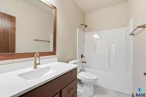 Bath - 2413 E Brek St, Brandon, SD 57005 photo 4 of 4