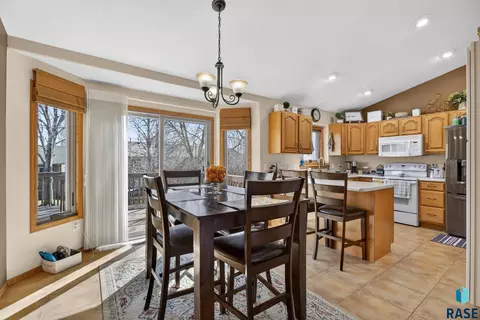 4219 E 37th St, Sioux Falls, SD 57103 photo 24
