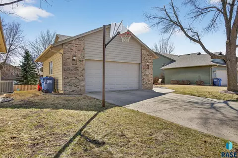 4219 E 37th St, Sioux Falls, SD 57103 photo 53