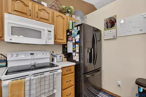 4219 E 37th St, Sioux Falls, SD 57103 photo 17