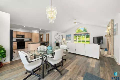 Dining - 200 Best Point Dr, Madison, SD 57042 photo 2 of 3