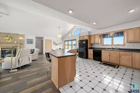 Kitchen - 200 Best Point Dr, Madison, SD 57042 photo 3 of 11
