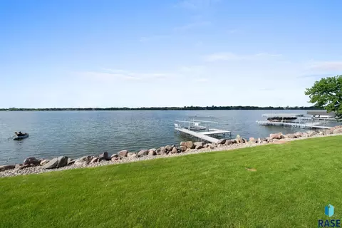 View/Area - 200 Best Point Dr, Madison, SD 57042 photo 2 of 8