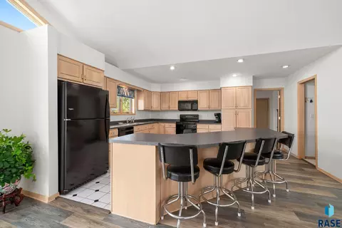 Kitchen - 200 Best Point Dr, Madison, SD 57042 photo 10 of 11
