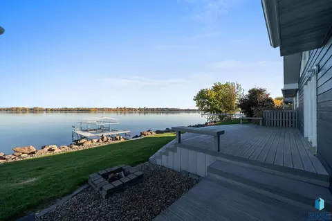 Exterior - 200 Best Point Dr, Madison, SD 57042 photo 15 of 22