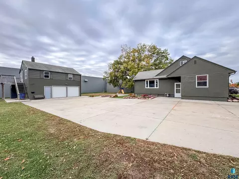 Other - 1221 E 12th St, Sioux Falls, SD 57103 photo 12 of 12