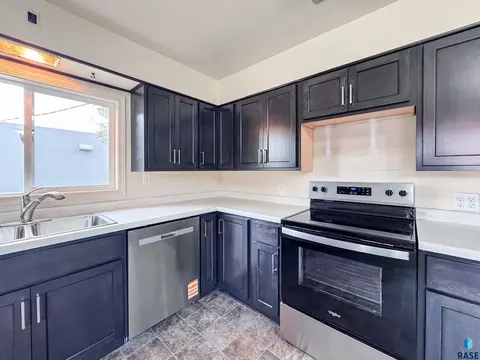 Kitchen - 1221 E 12th St, Sioux Falls, SD 57103 photo 3 of 7