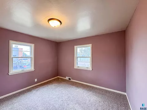 Bedroom - 1221 E 12th St, Sioux Falls, SD 57103 photo 1 of 11