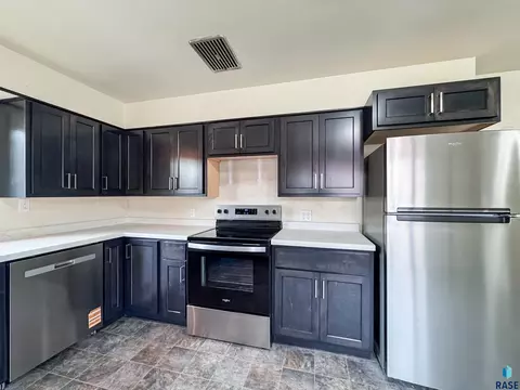 Kitchen - 1221 E 12th St, Sioux Falls, SD 57103 photo 4 of 7