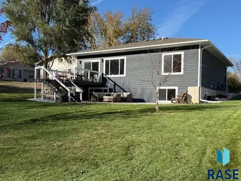105 E 7th St, Dell Rapids, SD 57022 photo 23