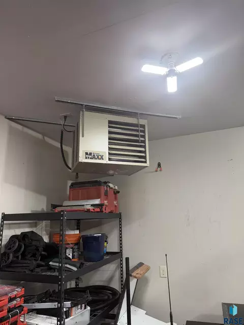 105 E 7th St, Dell Rapids, SD 57022 photo 81