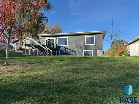 105 E 7th St, Dell Rapids, SD 57022 photo 18