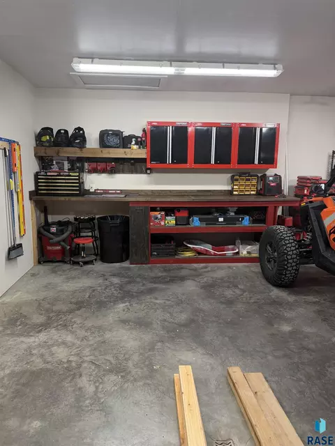 105 E 7th St, Dell Rapids, SD 57022 photo 82