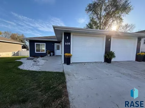105 E 7th St, Dell Rapids, SD 57022 photo 10