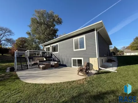 105 E 7th St, Dell Rapids, SD 57022 photo 20