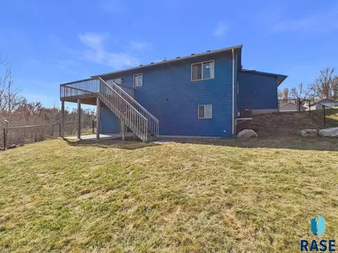 1724 E Tracy Ln, Sioux Falls, SD 57103 photo 32