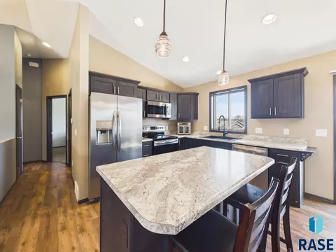 1724 E Tracy Ln, Sioux Falls, SD 57103 photo 11