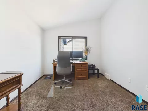 1724 E Tracy Ln, Sioux Falls, SD 57103 photo 18