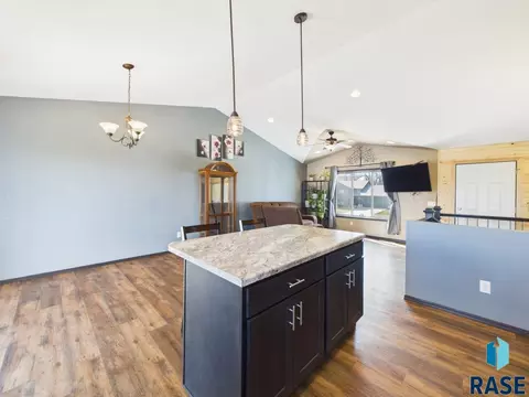 1724 E Tracy Ln, Sioux Falls, SD 57103 photo 14