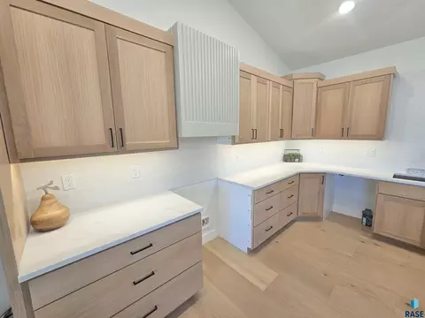 8412 E Spearfish Ct, Sioux Falls, SD 57110 photo 19