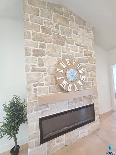 8412 E Spearfish Ct, Sioux Falls, SD 57110 photo 27