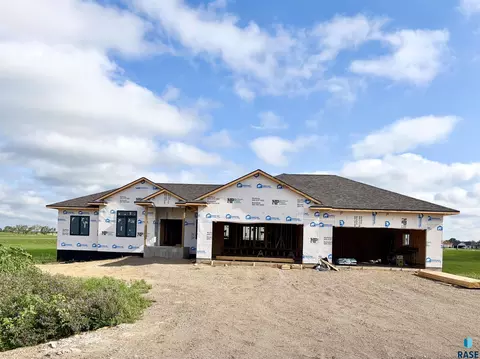 Exterior - 46644 Prairie Dr, Tea, SD 57064 photo 2 of 7