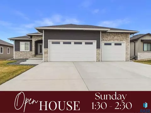 815 Yuzina Ave, Harrisburg, SD 57032