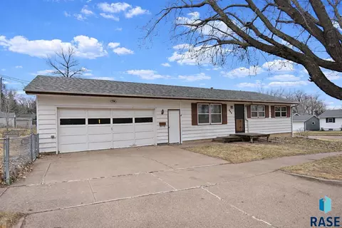 608 S Omaha Ave, Sioux Falls, SD 57103