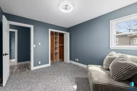 Bedroom - 1409 S Splitrock Blvd, Brandon, SD 57005 photo 4 of 4