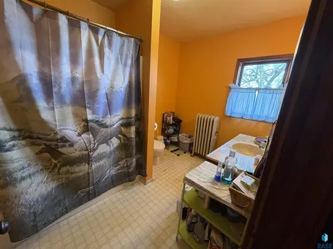 Bath - 29176 458th Ave, Viborg, SD 57070 photo 2 of 2