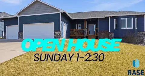 8205 E Willow Leaf St, Sioux Falls, SD 57110
