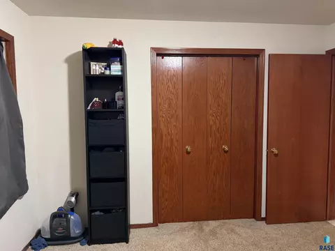 200 E 1st St, Marion, SD 57043 photo 17