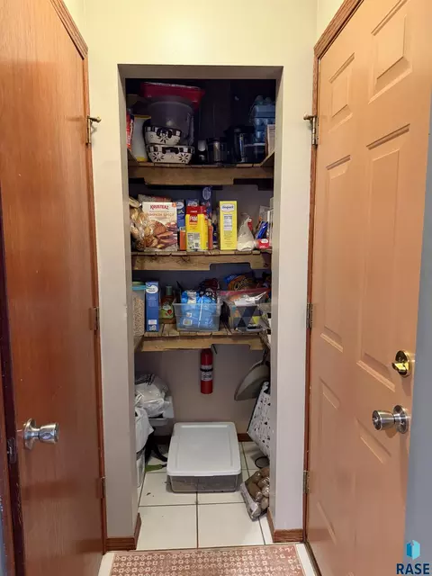 200 E 1st St, Marion, SD 57043 photo 11