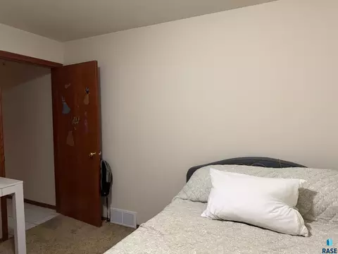 200 E 1st St, Marion, SD 57043 photo 13