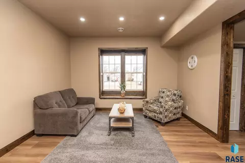 201 4th St, Worthing, SD 57077 photo 5